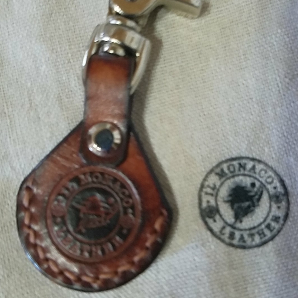 Leather Keychain - Picture 3 of 3